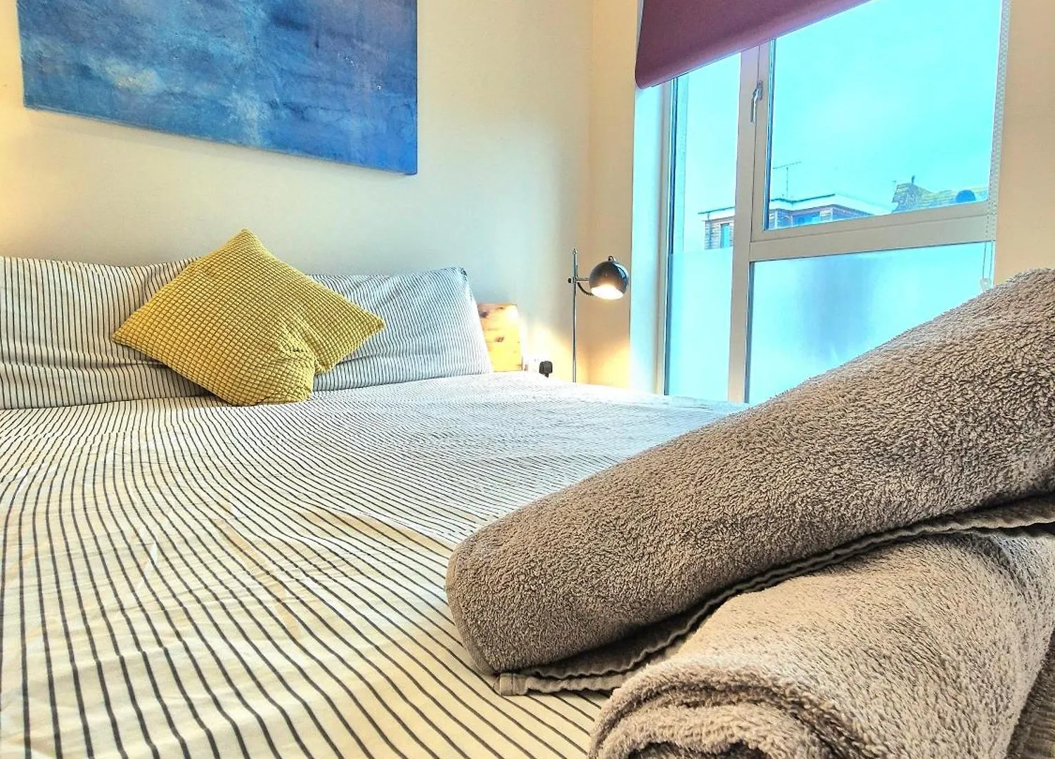 Central 2 Bedroom London Flat, Minutes From Shoreditch, Spitalfields & Brick Lane, Sleeps 4 Guests United Kingdom